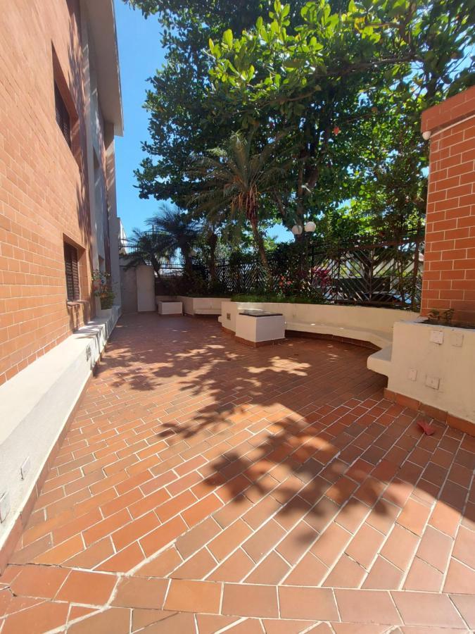 Apto Aconchegante Pe Na Areia Apartment Guaruja